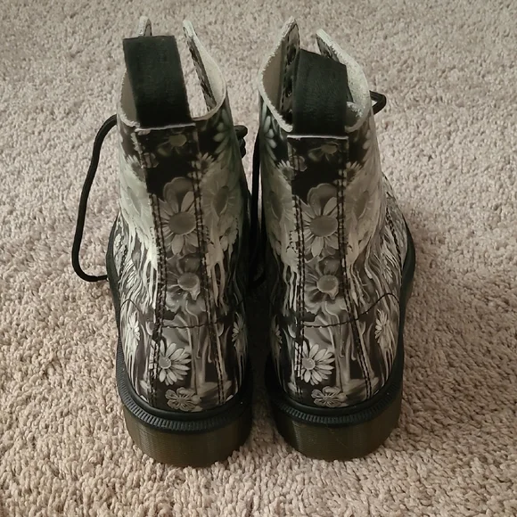 Doc Martens Floral Slime - RARE - LIKE NEW - Picture 3 of 7